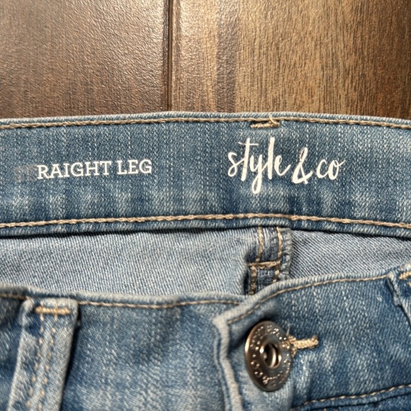 Style & Co. High Rise Straight Leg Jeans 6 - Picture 7 of 16
